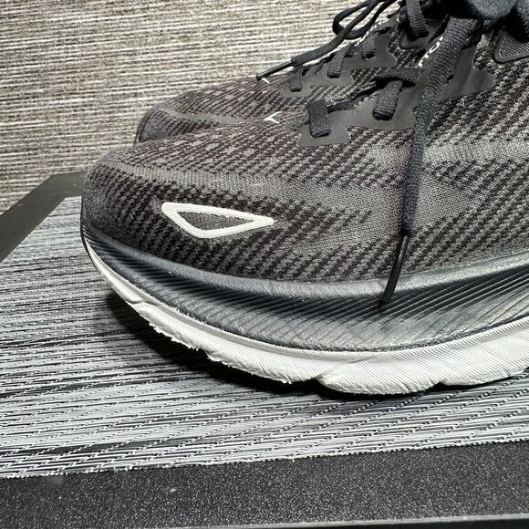 Hoka One One Clifton 9 Black White 1127896 BWHT Running Shoes - Women's 9 - Picture 3 of 16